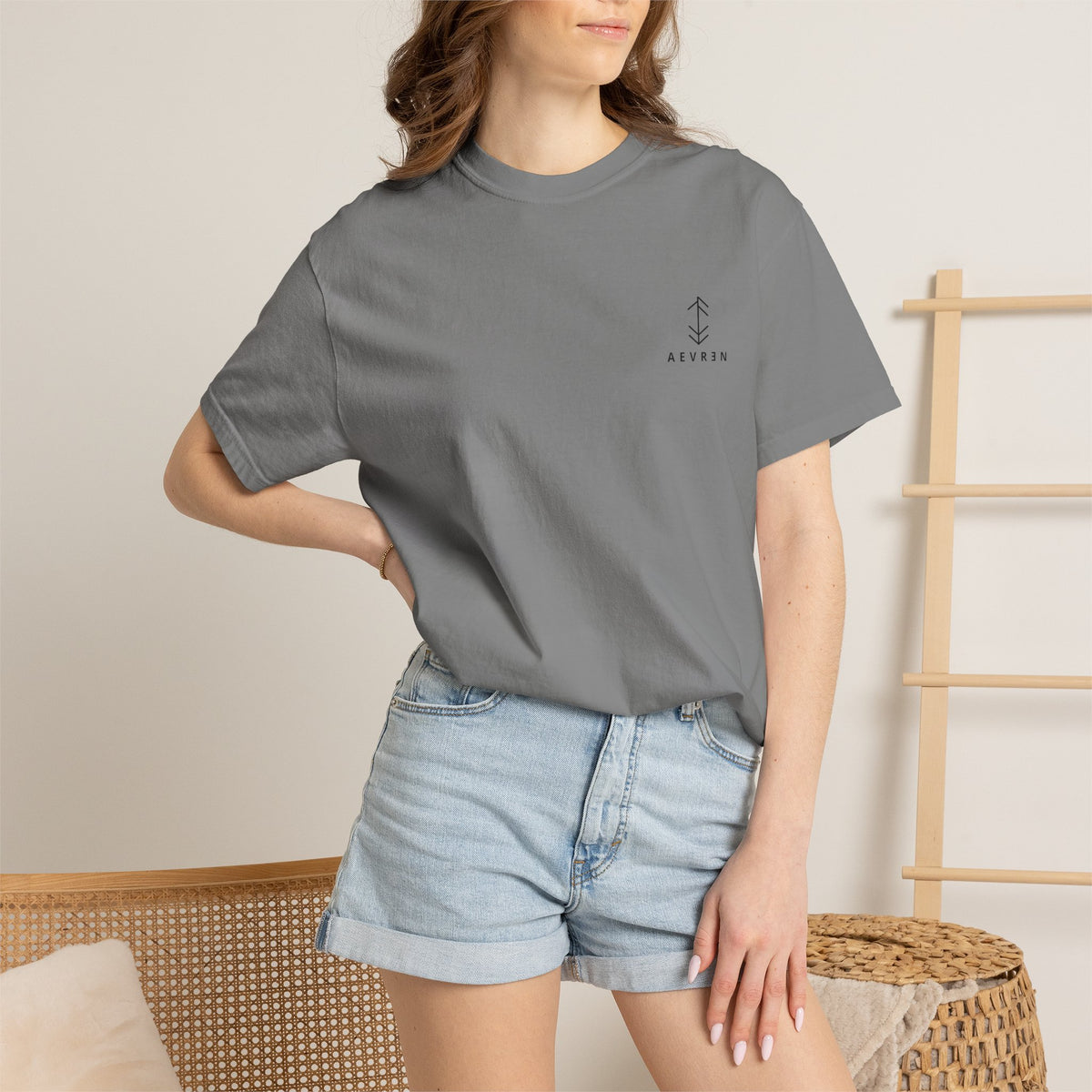 T-shirt Sword & Vines — Motif lame gothique au dos