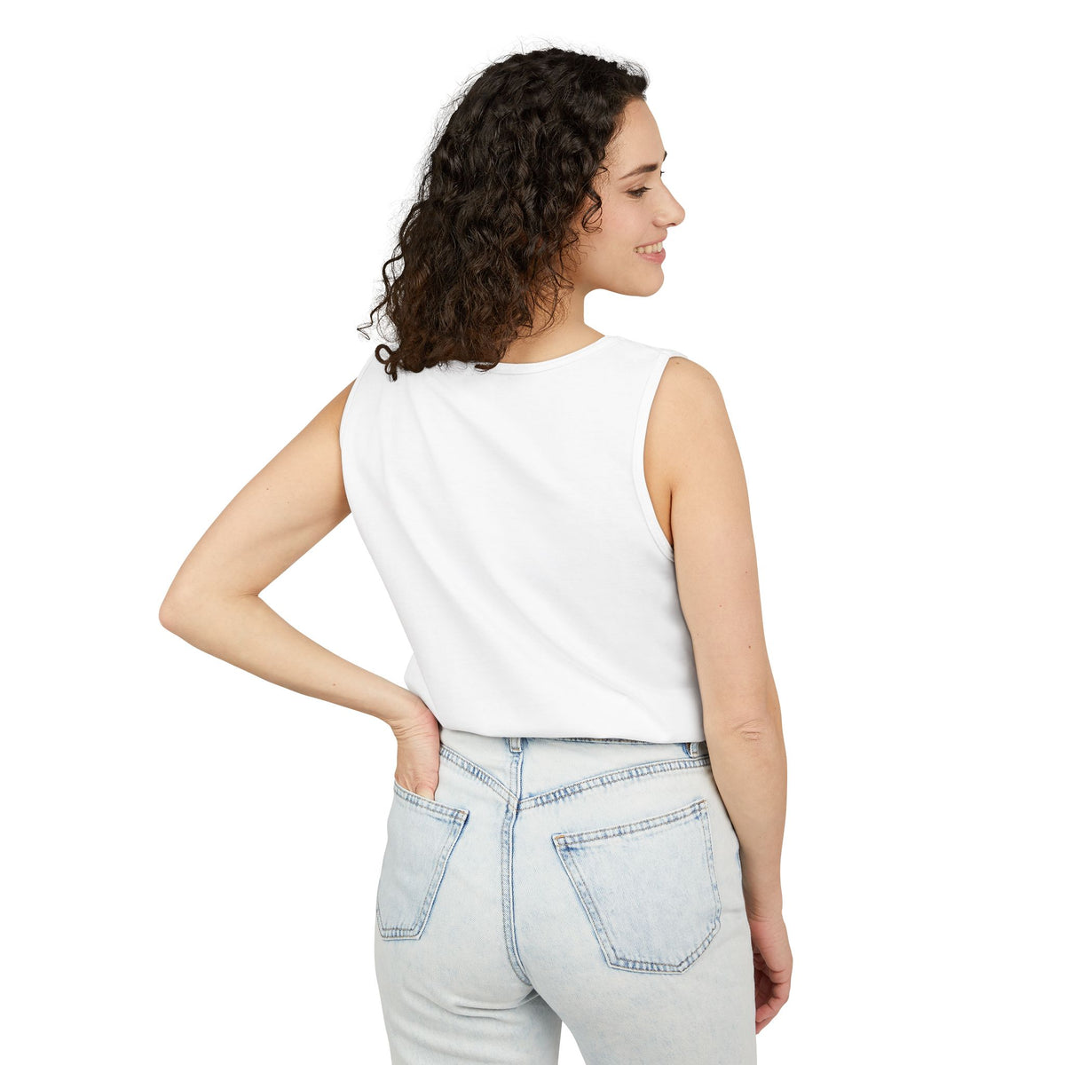 Débardeur minimaliste à logo flèche — Style décontracté aventure côtière